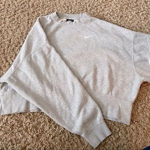 Nike cropped pullover